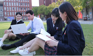 江西新华电脑学院